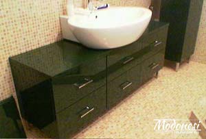 Mobile bagno su misura in MDF verde