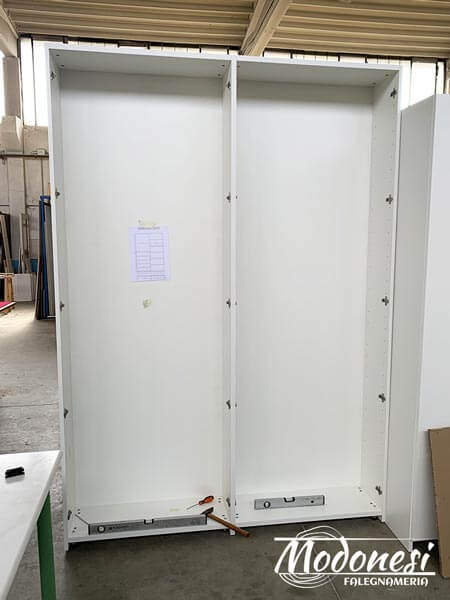 Armadio 4 Ante Porta Cappelli: Laboratorio