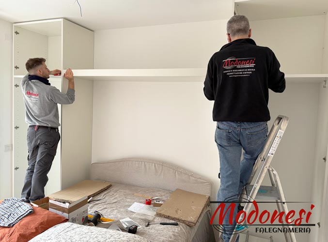 Armadio a Ponte per Camera da Letto Matrimoniale montaggio