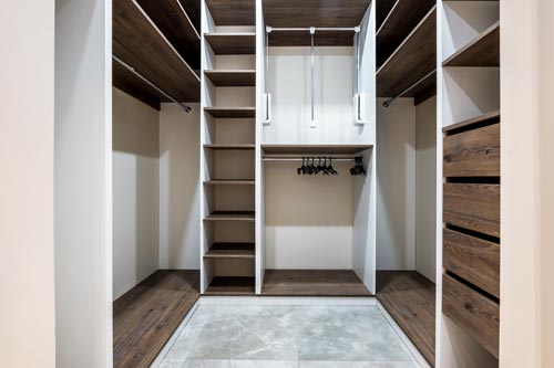 Cabina armadio angolare: materiali