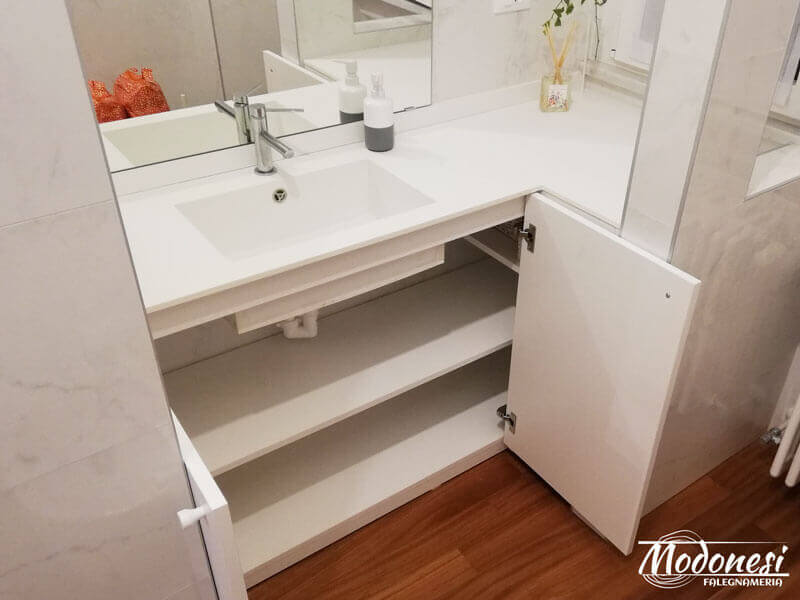 Mobile bagno angolare