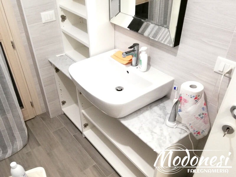 Mobile Bagno Bianco Su Misura Per Una Casa A Lainate Milano Applicazione 02