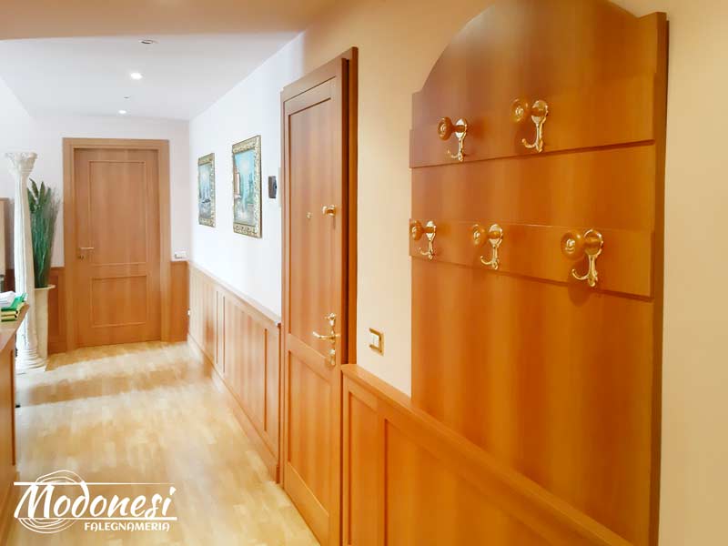 Boiserie Bassa In Legno Per Un Avvocato Di Milano Pero Finito 04
