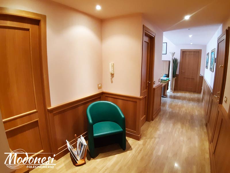 Boiserie Bassa In Legno Per Un Avvocato Di Milano Pero Finito 05