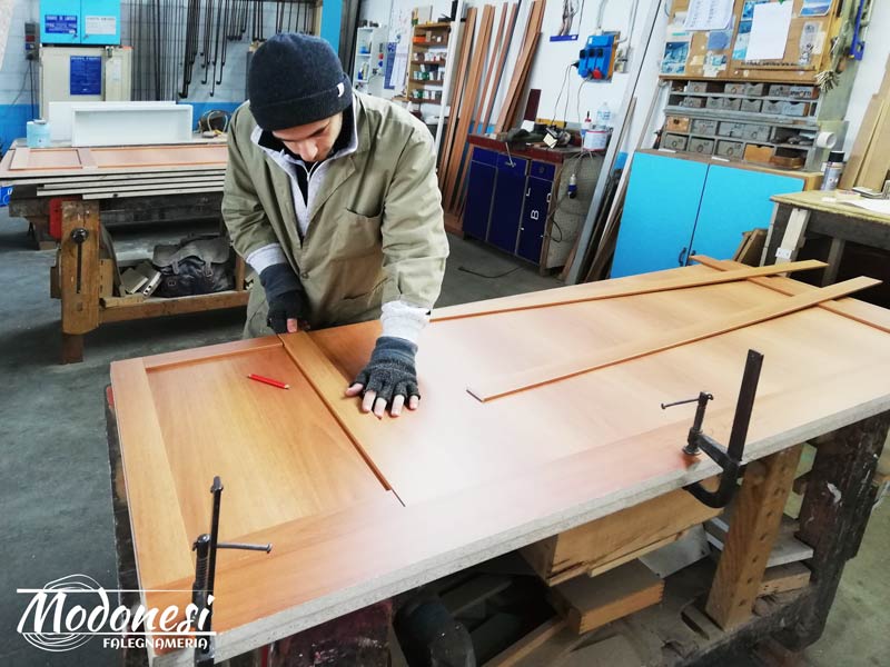 Boiserie Bassa In Legno Per Un Avvocato Di Milano Pero Laboratorio 03