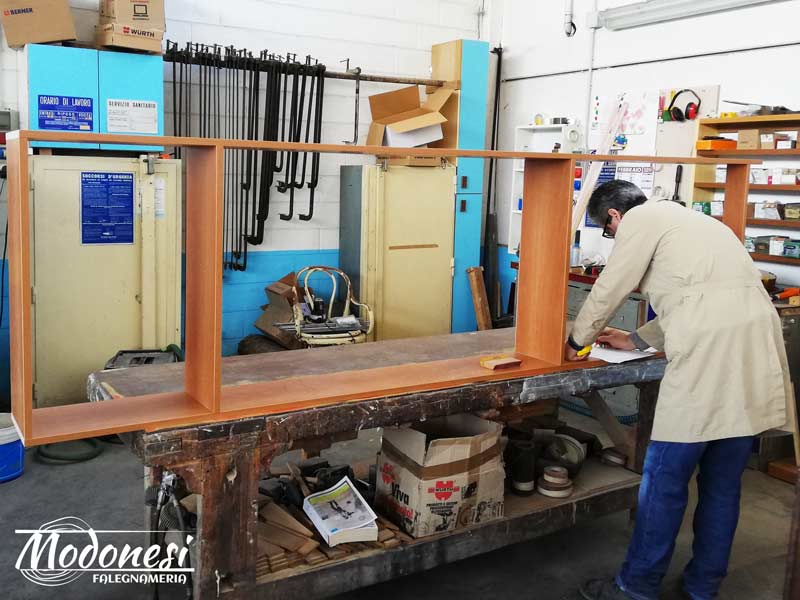 Boiserie Bassa In Legno Per Un Avvocato Di Milano Pero Laboratorio 04
