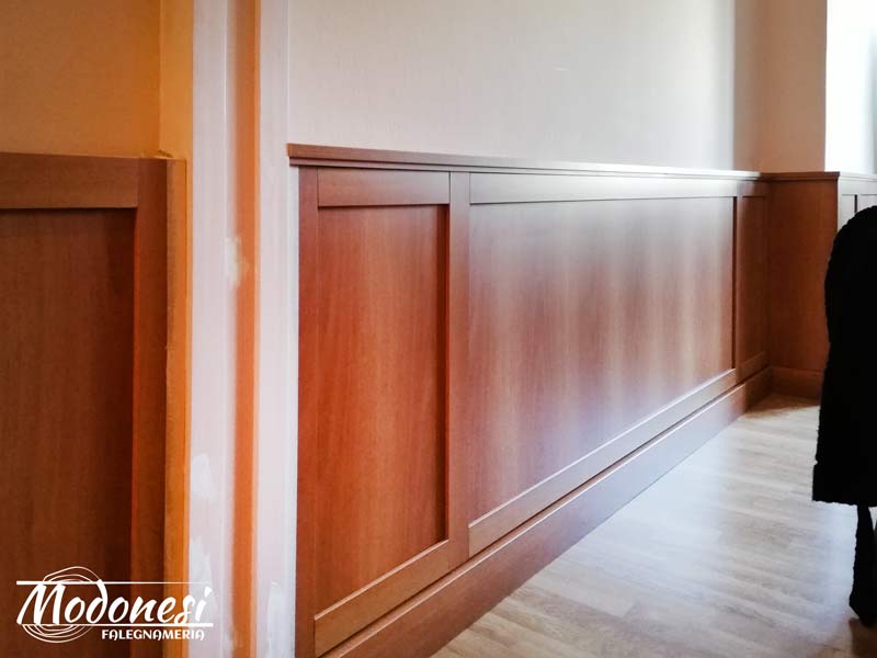 Boiserie Bassa In Legno Per Un Avvocato Di Milano Pero Montaggio 08