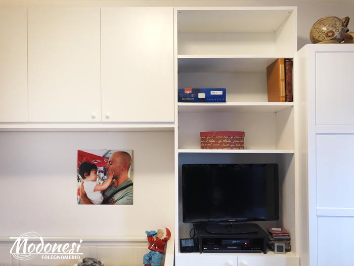 Realizzazione Libreria Ad Angolo Con Ponte In Cameretta Milano Pero 01