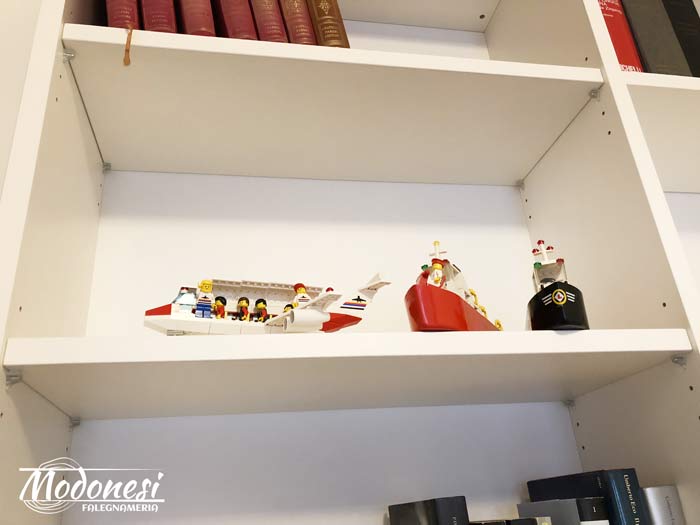 Realizzazione Libreria Ad Angolo Con Ponte In Cameretta Milano Pero 05