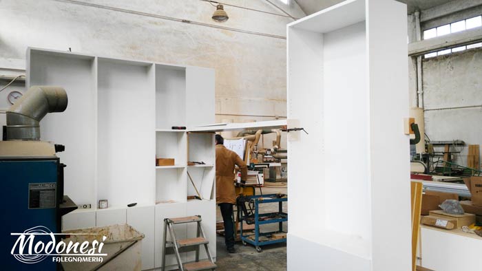 Realizzazione Libreria Ad Angolo Con Ponte In Cameretta Milano Pero 10