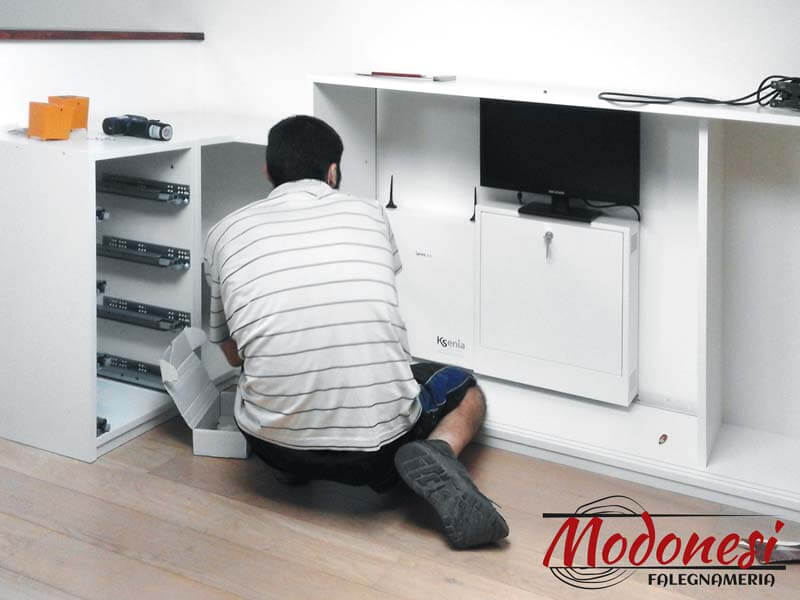 Mobile Studio Angolare Per Una Mansarda A Cologno Monzese Applicazione 02