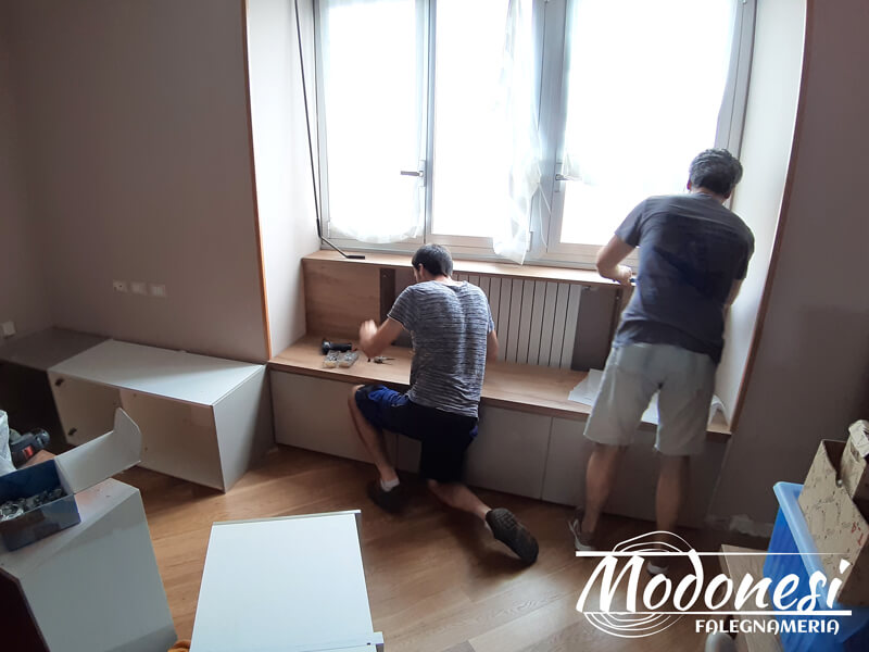 Mobile Per Soggiorno Con Panca Realizzato Per Una Casa A Milano Posa 01