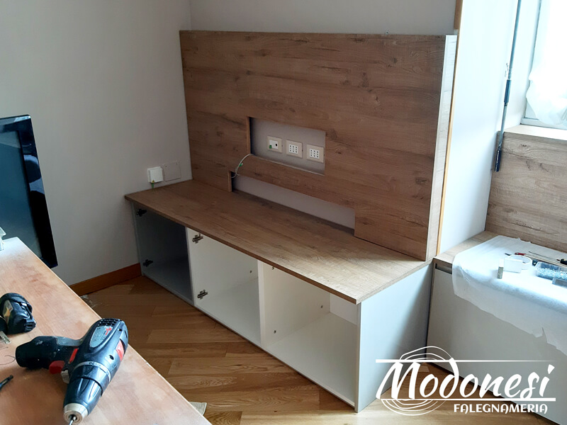 Mobile Per Soggiorno Con Panca Realizzato Per Una Casa A Milano Posa 03